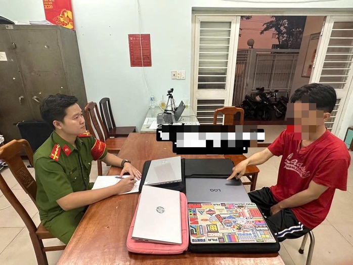 C&ocirc;ng an TPHCM bắt kẻ trộm 5 laptop tại k&yacute; t&uacute;c x&aacute; Trường Cao đẳng CTIM - Ảnh 1.