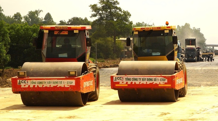 Thi c&ocirc;ng s&acirc;n bay Long Th&agrave;nh v&agrave; cao tốc bi&ecirc;n h&ograve;a - Vũng T&agrave;u xuy&ecirc;n Tết 2026 - Ảnh 4.