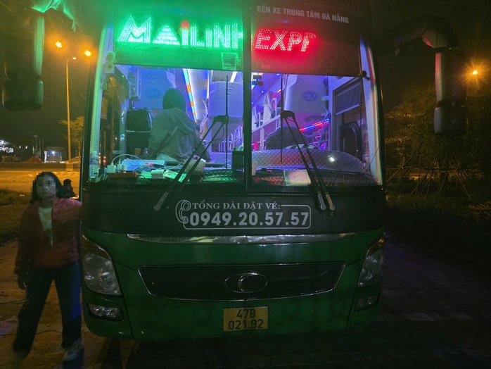 T&agrave;i xế vi phạm nồng độ cồn khi chở kh&aacute;ch: Cảnh b&aacute;o an to&agrave;n giao th&ocirc;ng - Ảnh 1.