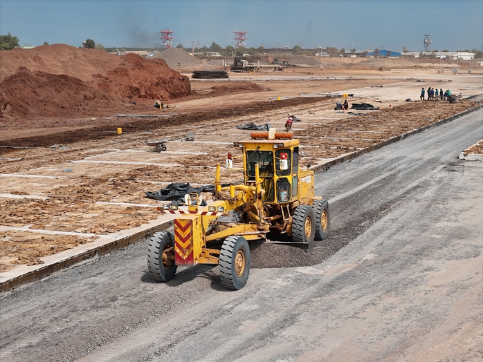 Thi c&ocirc;ng s&acirc;n bay Long Th&agrave;nh v&agrave; cao tốc bi&ecirc;n h&ograve;a - Vũng T&agrave;u xuy&ecirc;n Tết 2026 - Ảnh 1.