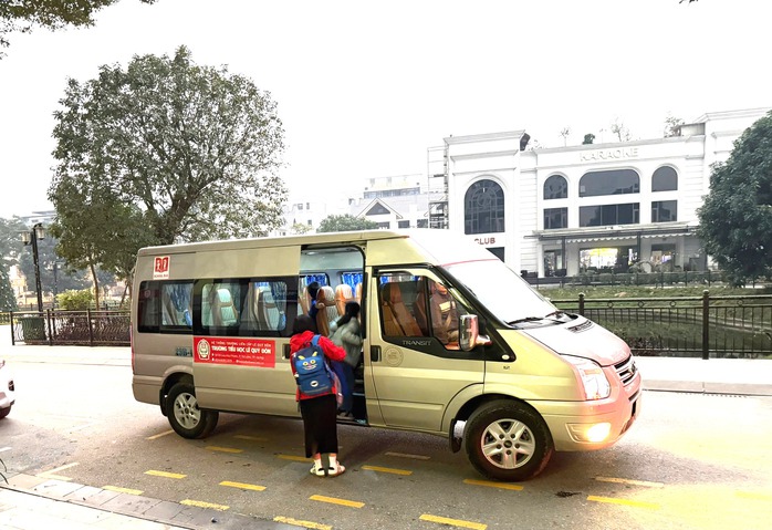 Đề xuất kiểm tra thiết bị chống bỏ quên trẻ trên xe đưa đón học sinh - Ảnh 1. Đề xuất kiểm tra thiết bị chống bỏ quên trẻ trên xe đưa đón học sinh - Ảnh 1.