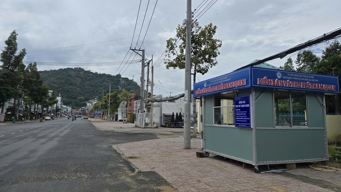 Nhiều bạn đọc ủng hộ bỏ thu ph&iacute; ở N&uacute;i Sam, tỉnh An Giang - Ảnh 1.