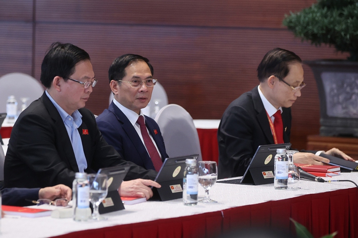 Thảo luận tại Đại hội XIV, Thủ tướng Phạm Minh Ch&iacute;nh nhấn mạnh quyết t&acirc;m tăng trưởng hai con số - Ảnh 6.