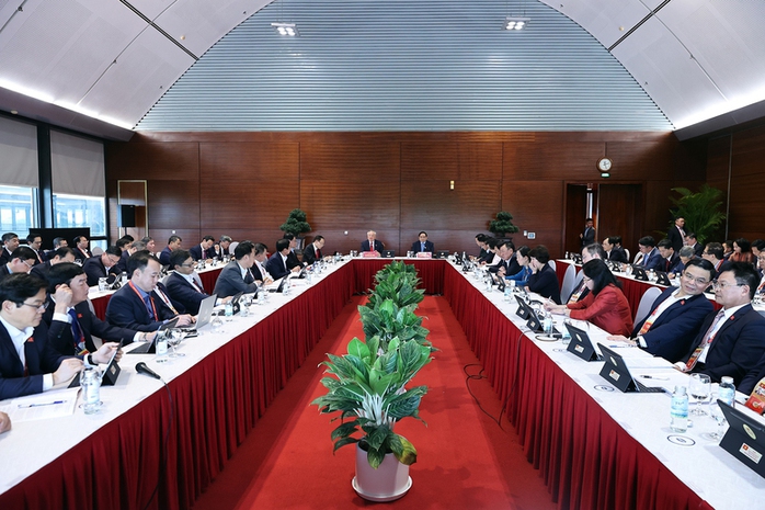 Thảo luận tại Đại hội XIV, Thủ tướng Phạm Minh Ch&iacute;nh nhấn mạnh quyết t&acirc;m tăng trưởng hai con số - Ảnh 1.