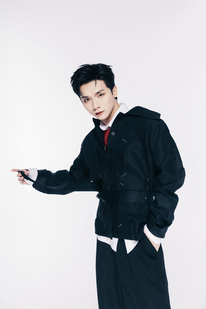 Độc lạ Idol quốc nội: Vương B&igrave;nh tự chạy Billboard  - Ảnh 3.