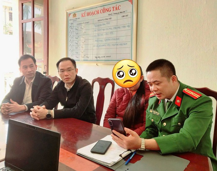 Bị Việt kiều Anh dụ dỗ "chuyển tiền - nhận qu&agrave;", c&ocirc; g&aacute;i su&yacute;t mất tiền oan - Ảnh 1.