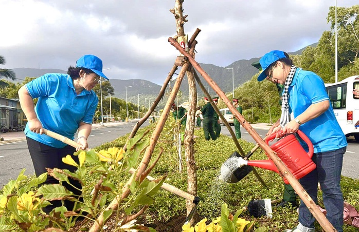 C&ocirc;n Đảo vươn m&igrave;nh: N&acirc;ng niu nhiều gi&aacute; trị - Ảnh 1.