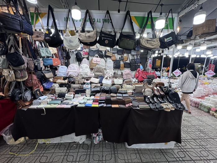 Tha hồ mua sắm tại chương tr&igrave;nh k&iacute;ch cầu ti&ecirc;u d&ugrave;ng phường Hạnh Th&ocirc;ng , TP HCM - Ảnh 13.