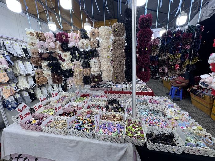 Tha hồ mua sắm tại chương tr&igrave;nh k&iacute;ch cầu ti&ecirc;u d&ugrave;ng phường Hạnh Th&ocirc;ng , TP HCM - Ảnh 10.