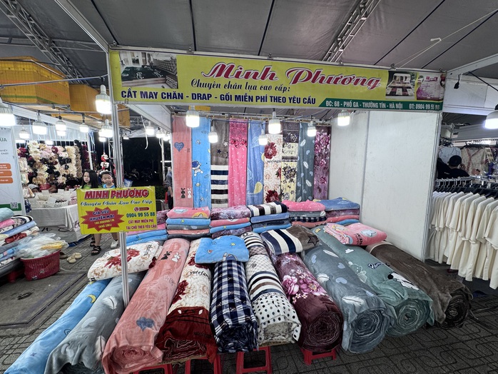 Tha hồ mua sắm tại chương tr&igrave;nh k&iacute;ch cầu ti&ecirc;u d&ugrave;ng phường Hạnh Th&ocirc;ng , TP HCM - Ảnh 9.