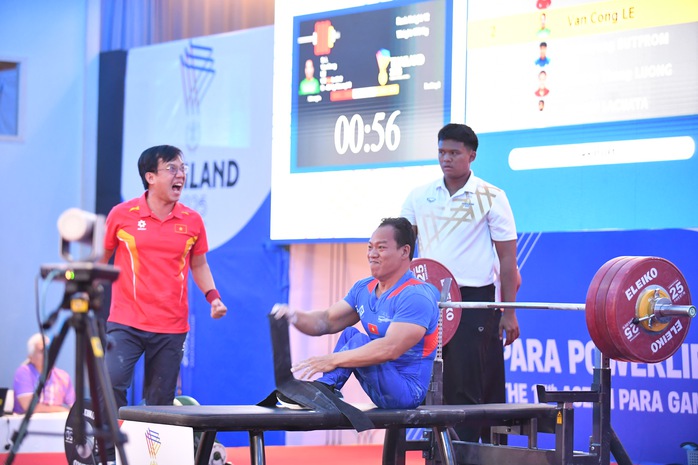 L&ecirc; Văn C&ocirc;ng gi&agrave;nh HCV cử tạ tại ASEAN Para Games 13 - Ảnh 3.