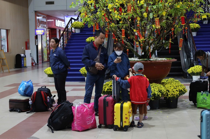 Hơn 900 chuyến t&agrave;u phục vụ cao điểm Tết B&iacute;nh Ngọ 2026 - Ảnh 2.