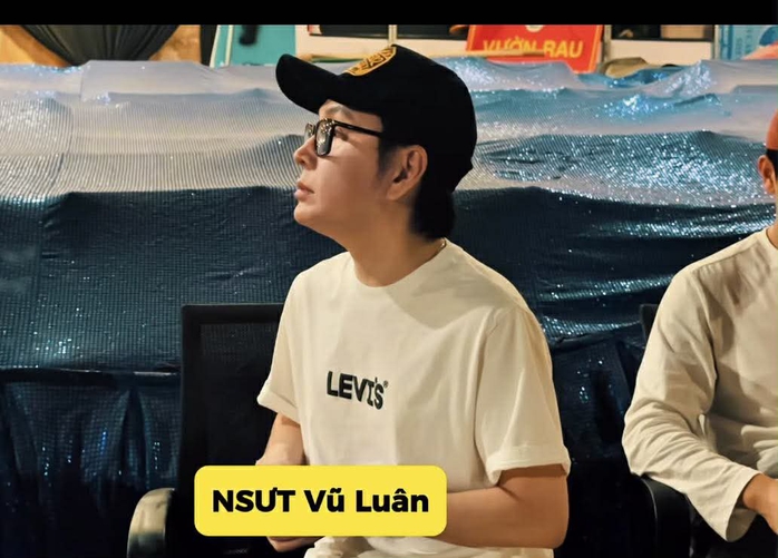 Vũ Luân, Minh Dự, Quốc Thịnh hội ngộ đón tết cùng khán giả tại rạp Công Nhân - Ảnh 3.