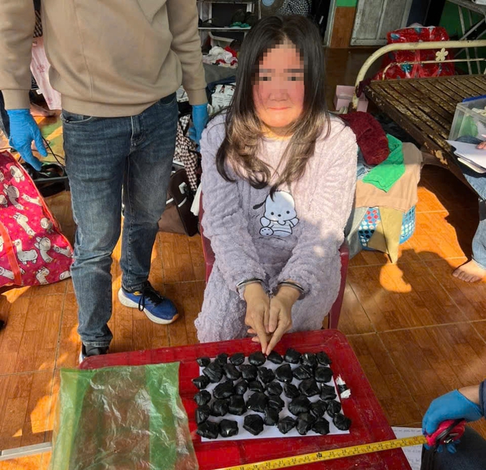 Từ lời khai của Nguyễn Thị Kim Dung, c&ocirc;ng an bắt giữ th&ecirc;m Nguyễn Thị Kim Hạnh - Ảnh 1.