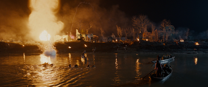 Hạng mục "Phim điện ảnh được yêu thích nhất": Bất ngờ đến ở phút cuối - Ảnh 1.