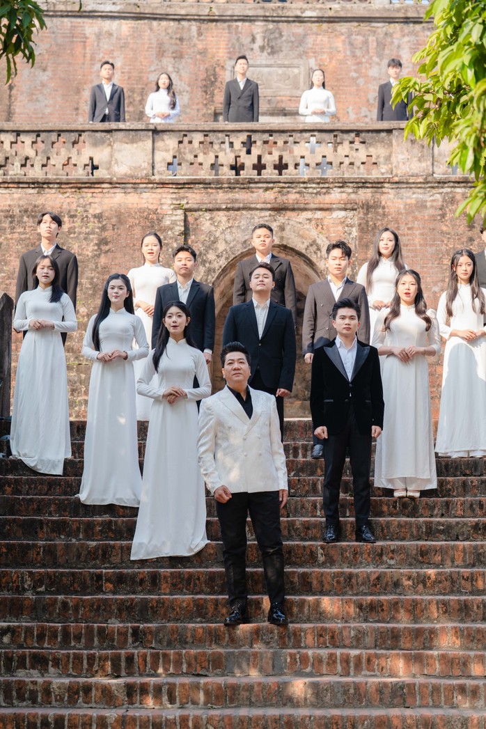 NSND Quốc Hưng ra mắt trường ca "Đất nước h&ocirc;m nay" ch&agrave;o mừng Đại hội Đảng - Ảnh 1.