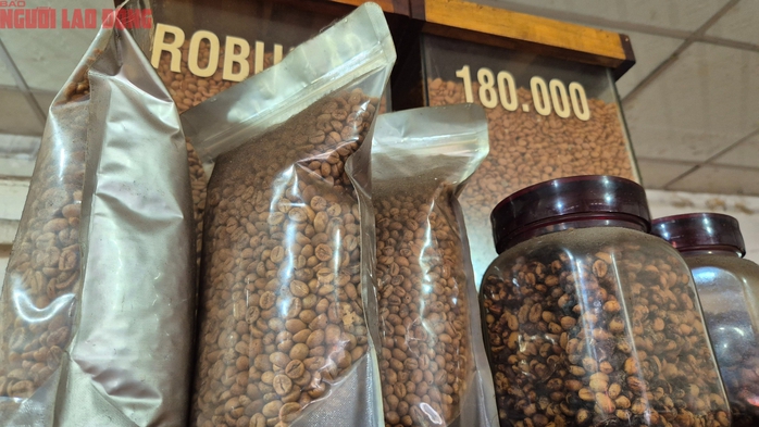 Giá cà phê hôm nay 23 - 1: Robusta giảm giá , mất mốc 100 . 000 Đồng / kg - Ảnh 2. Giá cà phê hôm nay 23 - 1: Robusta giảm giá , mất mốc 100 . 000 Đồng / kg - Ảnh 2.