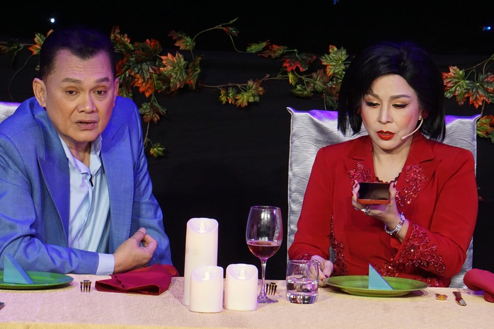 Thành Lộc, Hữu Châu, Hương Giang cùng khóc cười với "Trò chơi hoàn hảo" - Ảnh 4.