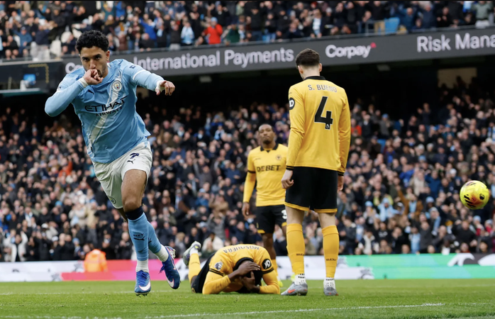 T&acirc;n binh Semenyo tỏa s&aacute;ng, Man City trở lại đường đua Ngoại hạng - Ảnh 2.