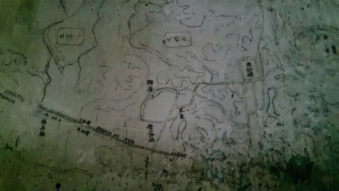 Hé lộ bí ẩn về bức họa cổ ở công trình triều Nguyễn vừa được phát hiện - Ảnh 2. Hé lộ bí ẩn về bức họa cổ ở công trình triều Nguyễn vừa được phát hiện - Ảnh 2.