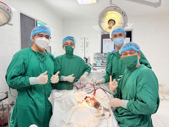 Một người đ&agrave;n &ocirc;ng mắc bệnh hiếm, 20 năm mới gặp 2 ca - Ảnh 2.