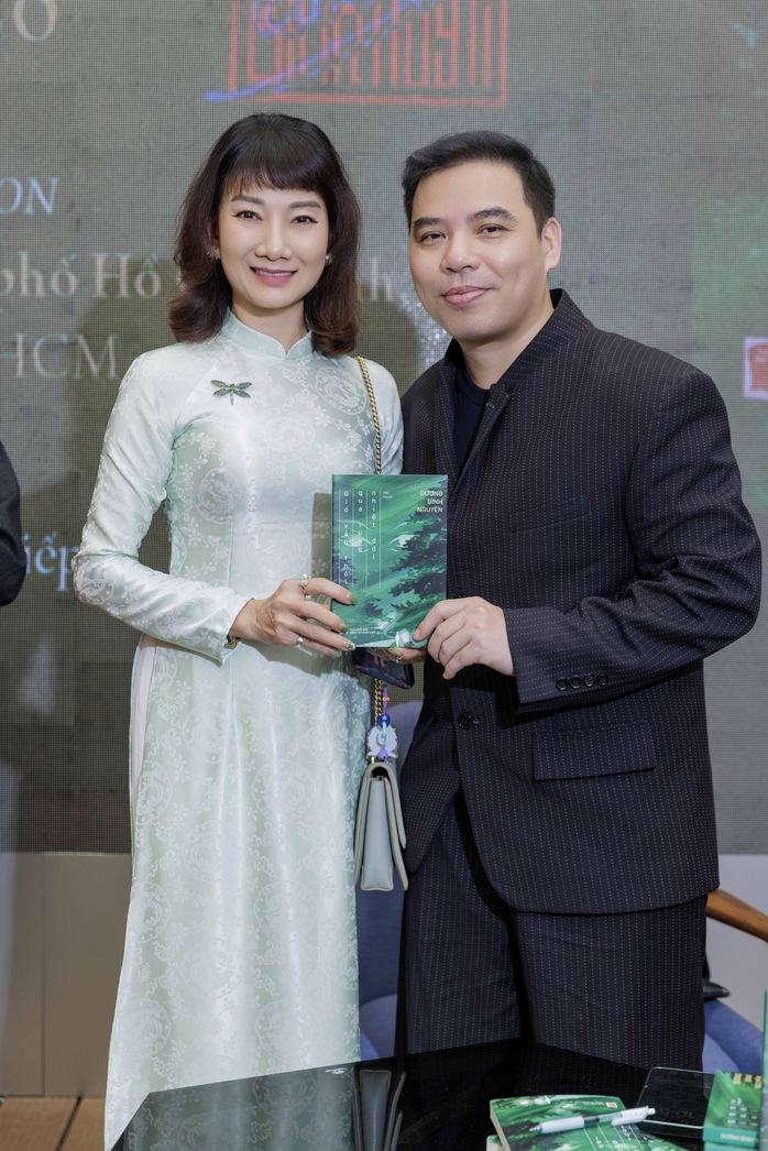 NSND Mỹ Uy&ecirc;n, Tăng Thanh H&agrave;, Trần Bảo Sơn... c&ugrave;ng xuất hiện  - Ảnh 2.