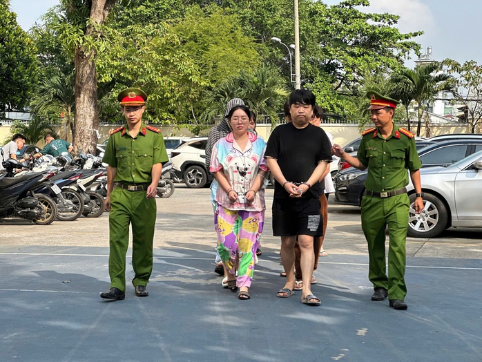 C&ocirc;ng an TPHCM bắt 1 đối tượng truy n&atilde; quốc tế - Ảnh 2.