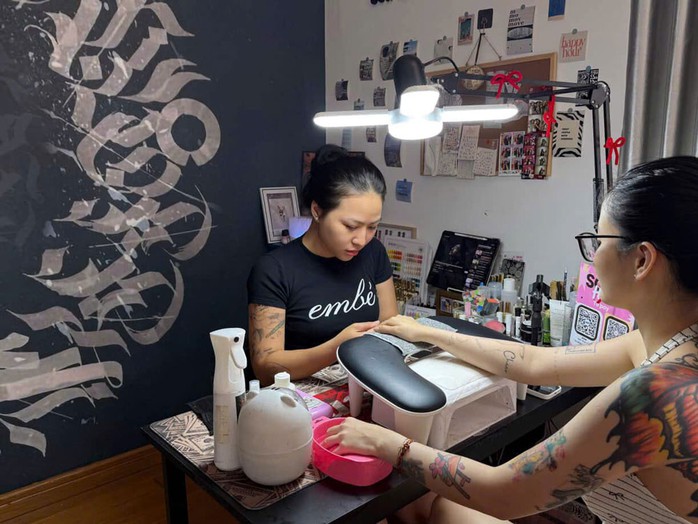 L&agrave;m đẹp m&ugrave;a cao điểm - Ảnh 1.