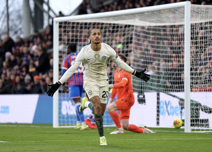 Est&ecirc;v&atilde;o rực s&aacute;ng, Chelsea tiếp tục gieo sầu cho Crystal Palace - Ảnh 3.
