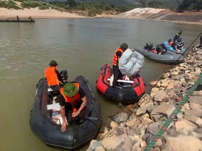 T&igrave;m thấy thi thể ch&aacute;u b&eacute; đuối nước tr&ecirc;n s&ocirc;ng S&ecirc; P&ocirc;n tại Quảng Trị - Ảnh 1.