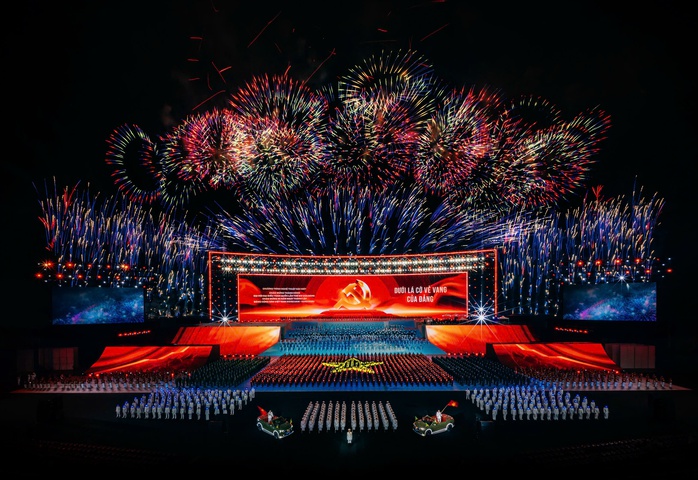 Th&agrave;nh c&ocirc;ng của "Dưới l&aacute; cờ vẻ vang của Đảng" l&agrave; lời đ&aacute;p cho mu&ocirc;n v&agrave;n c&acirc;u hỏi  - Ảnh 9.