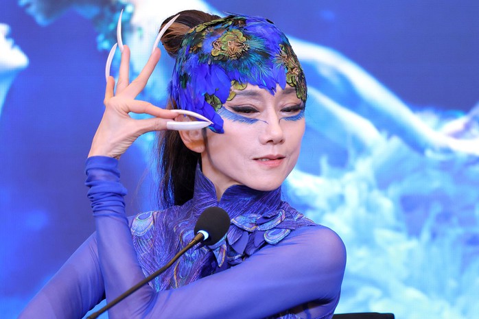 Nghệ sĩ Dương Lệ B&igrave;nh lần đầu mang "Khổng tước" tới H&agrave; Nội - Ảnh 2.