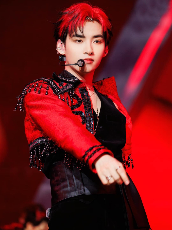 Ca sĩ Việt được đề cử đẹp nhất thế giới l&agrave; ai?  - Ảnh 2.