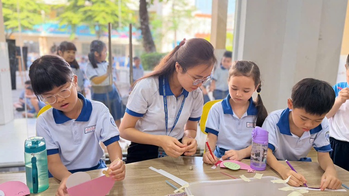 TPHCM: To&agrave;n cảnh lưu &yacute;, hướng dẫn phụ huynh về tuyển sinh lớp 1, lớp 6 để thực hiện từ 3-2 - Ảnh 2.