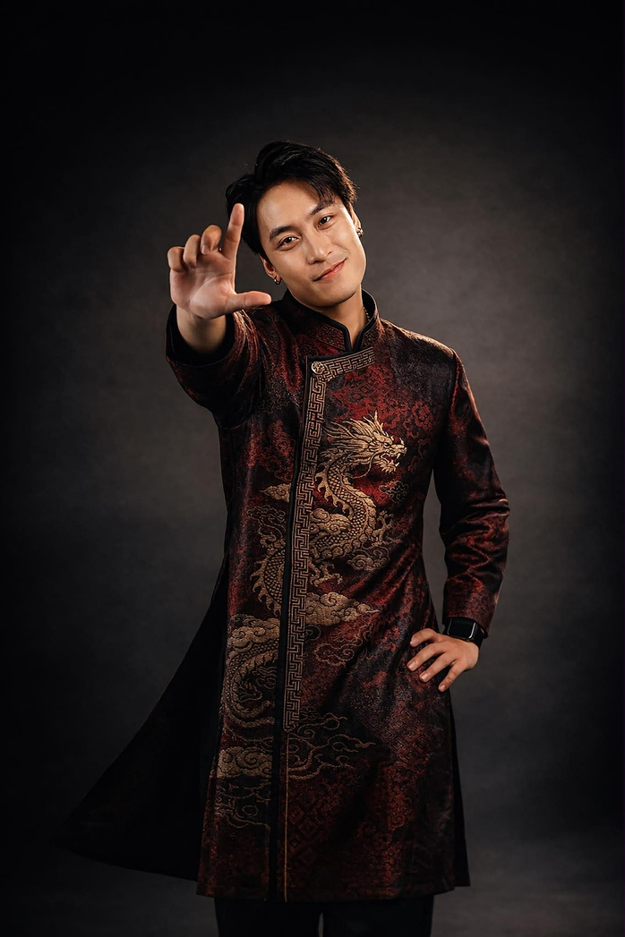 Nh&oacute;m h&aacute;t TDB tự h&agrave;o khi tham gia biểu diễn chương tr&igrave;nh Nghệ thuật Mai V&agrave;ng lần thứ 31-2025 - Ảnh 4.