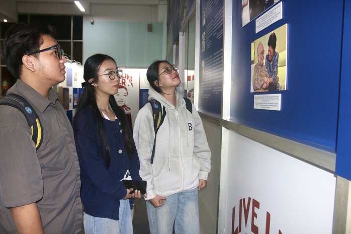 Trưng b&agrave;y về nh&agrave; ngoại giao lỗi lạc Nguyễn Thị B&igrave;nh - Ảnh 2.