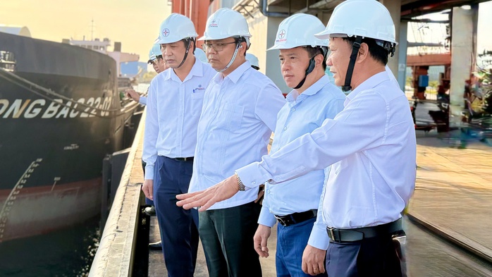 Xóa nỗi ám ảnh của người dân Vĩnh Tân - Ảnh 1.