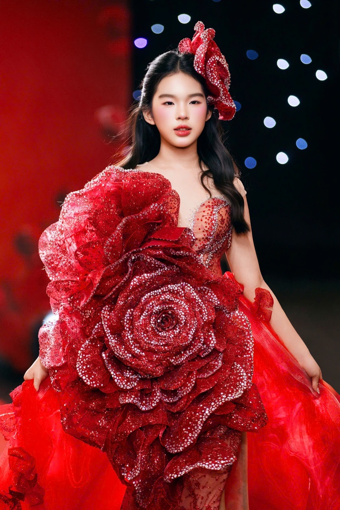 Con g&aacute;i Xu&acirc;n Lan, b&eacute; Thỏ, l&agrave;m nh&agrave; thiết kế ở tuổi 12  - Ảnh 1.