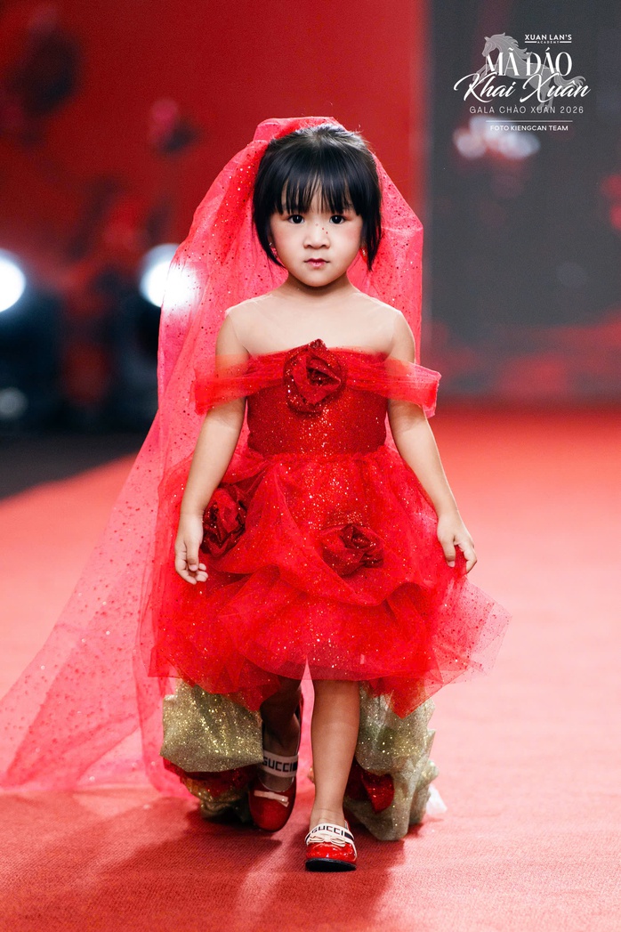 Con g&aacute;i Xu&acirc;n Lan, b&eacute; Thỏ, l&agrave;m nh&agrave; thiết kế ở tuổi 12  - Ảnh 2.