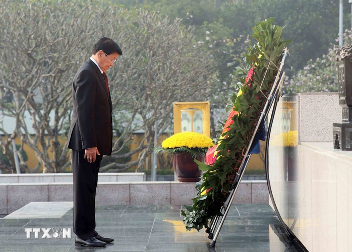 Tổng B&iacute; thư, Chủ tịch nước L&agrave;o Thongloun Sisoulith v&agrave;o Lăng viếng Chủ tịch Hồ Ch&iacute; Minh - Ảnh 5.