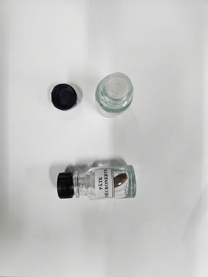 C&ocirc;ng an TPHCM 3 người b&aacute;n chất kịch độc cho c&aacute;c ph&ograve;ng nha khoa - Ảnh 5.