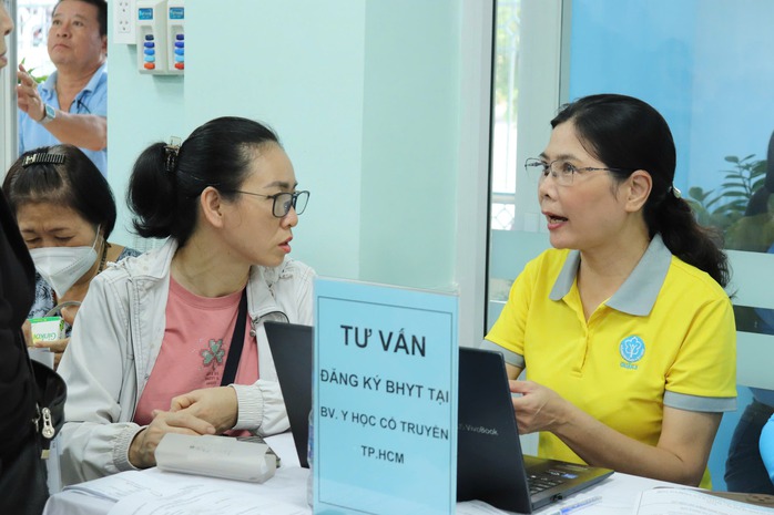 TPHCM: Điều chỉnh ph&acirc;n bổ thẻ BHYT tại c&aacute;c cơ sở kh&aacute;m chữa bệnh mới nhất - Ảnh 1.