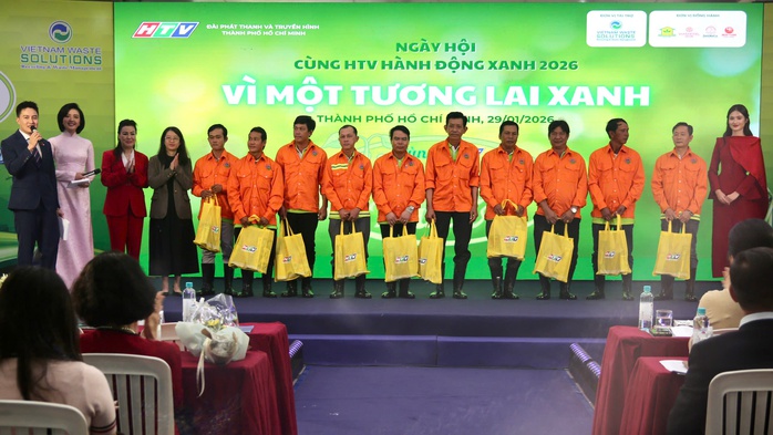 Hoa hậu Ngọc Ch&acirc;u đồng h&agrave;nh c&ugrave;ng HTV v&igrave; một tương lai xanh - Ảnh 5.