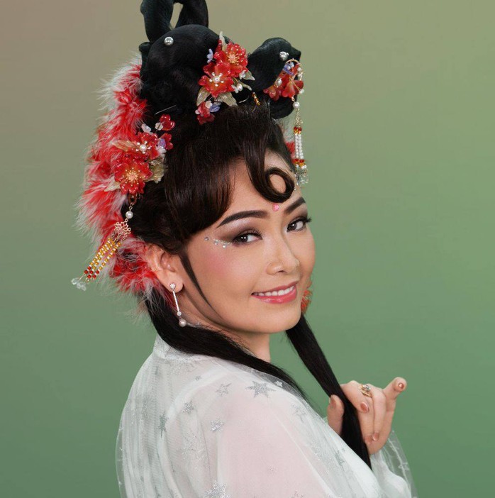 Cao Mỹ Châu, Huỳnh Nhật, Cát Phượng hội ngộ ca cảnh "Mai Vàng khát vọng vươn cao" - Ảnh 3.