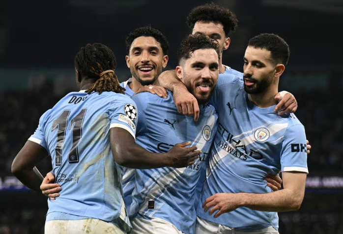 Man City, Barcelona hi&ecirc;n ngang v&agrave;o top 8 Champions League - Ảnh 2.