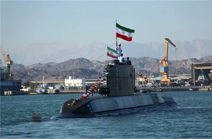 Iran tiết lộ “vũ khí bí mật” dưới đáy biển, cảnh báo Mỹ - Ảnh 1. Iran tiết lộ “vũ khí bí mật” dưới đáy biển, cảnh báo Mỹ - Ảnh 1.