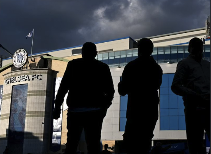 CĐV Chelsea l&ecirc;n kế hoạch biểu t&igrave;nh phản đối giới chủ đội b&oacute;ng - Ảnh 1.