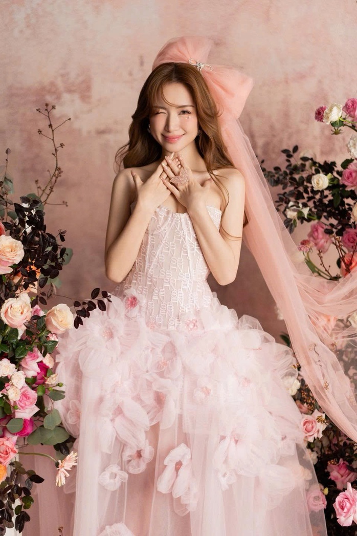 Vì sao Hòa Minzy xứng đáng với giải Mai Vàng lần thứ 31-2025? - Ảnh 4.