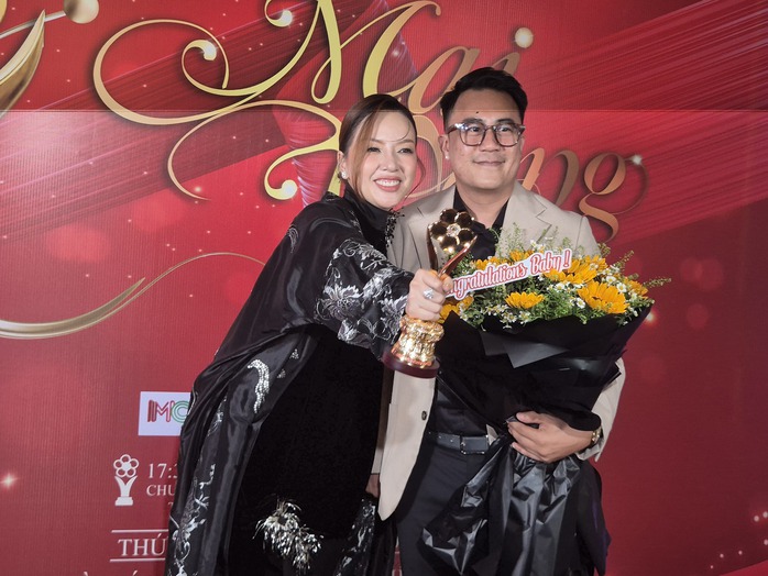 Chồng sắp cưới Băng Di hạnh ph&uacute;c khi c&ocirc; thắng Mai V&agrave;ng - Ảnh 2.