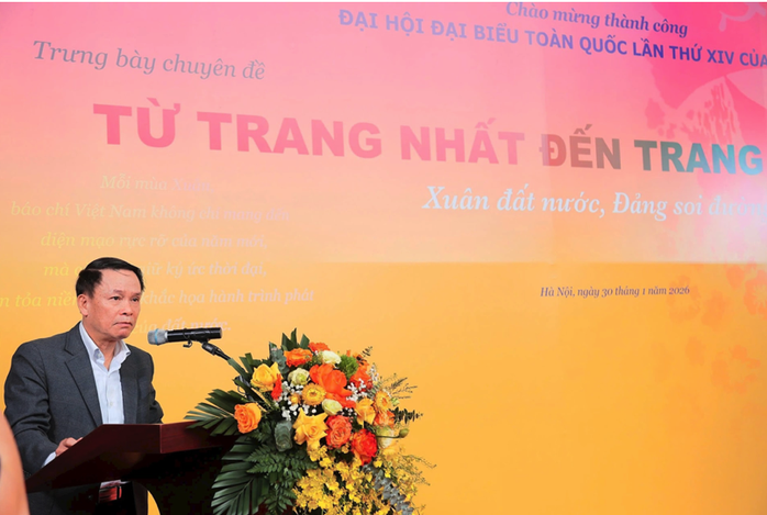 Trưng b&agrave;y chuy&ecirc;n đề "Từ trang nhất đến trang sử - Xu&acirc;n đất nước, Đảng soi đường" - Ảnh 2.